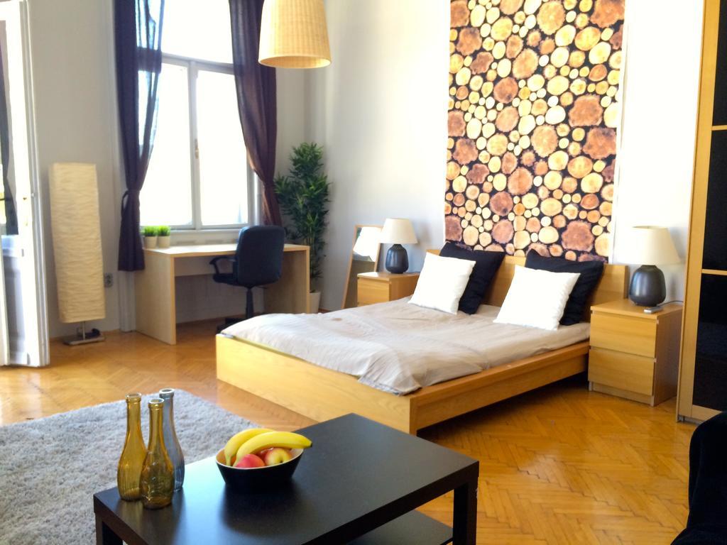 Budget Apartment by Hi5 - Október 6 Str 4 Budapest Kültér fotó