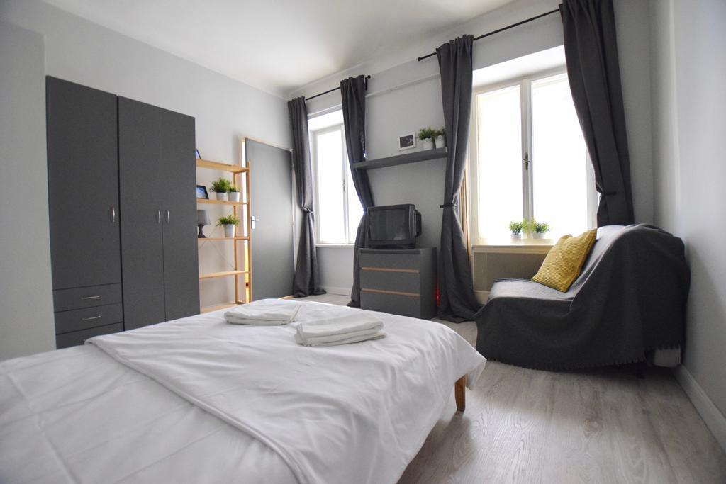 Budget Apartment by Hi5 - Október 6 Str 4 Budapest Kültér fotó